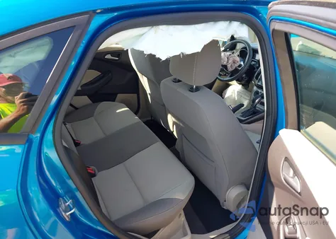 2014 Ford Focus Se from USA, damaged, VIN 1FADP3F22EL269085